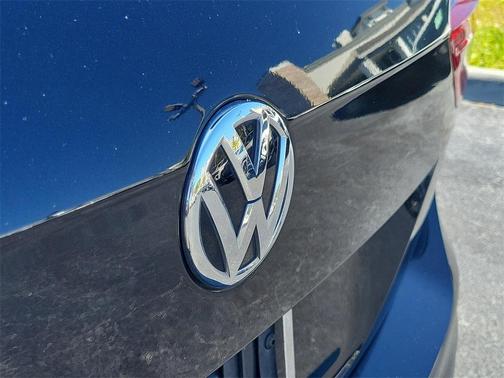 2019 Volkswagen Tiguan 2.0T SE