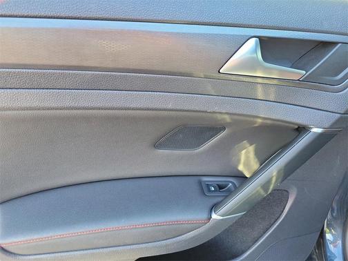 2020 Volkswagen Golf GTI 2.0T SE