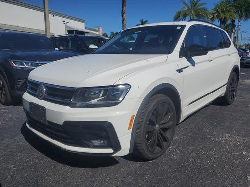 2020 Volkswagen Tiguan 2.0T SE R-Line Black