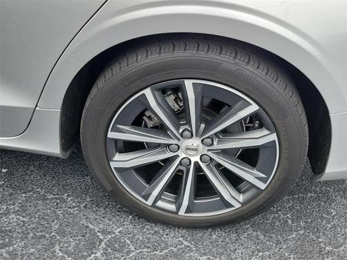 2022 Volvo S60 B5 Momentum