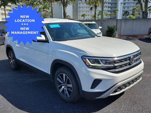 Pure White 2023 Volkswagen Atlas 2.0T SE