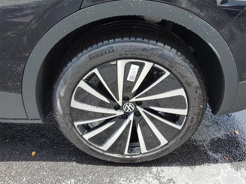 2025 Volkswagen ID.4 Pro