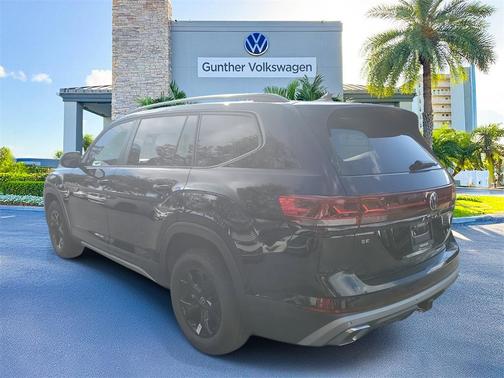 2025 Volkswagen Atlas 2.0T Peak Edition