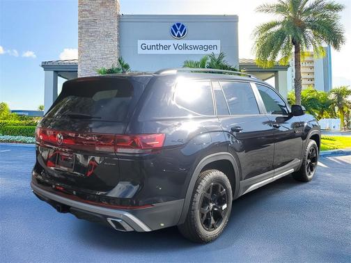 2025 Volkswagen Atlas 2.0T Peak Edition