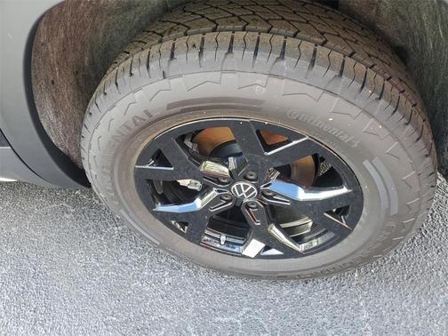 2025 Volkswagen Atlas 2.0T Peak Edition