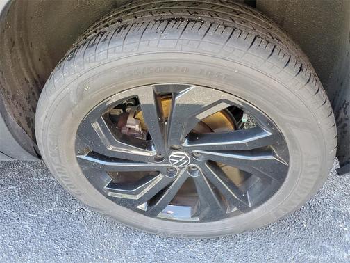 2022 Volkswagen Atlas 3.6L SE w/Technology