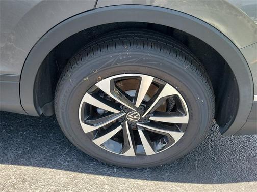 2023 Volkswagen Tiguan 2.0T S