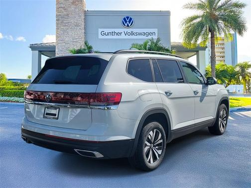 2026 Volkswagen Atlas 2.0T SE