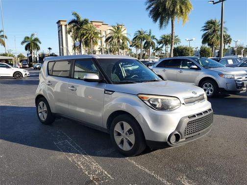 2016 Kia Soul Base