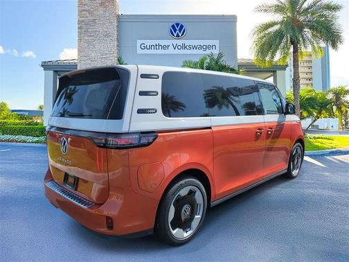 2025 Volkswagen ID. Buzz Pro S Plus