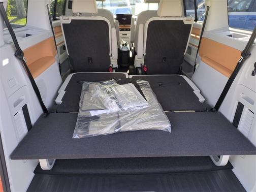 2025 Volkswagen ID. Buzz Pro S Plus