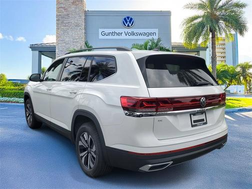 2026 Volkswagen Atlas 2.0T SE