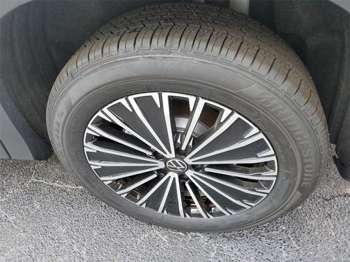 2025 Volkswagen Tiguan 2.0T S