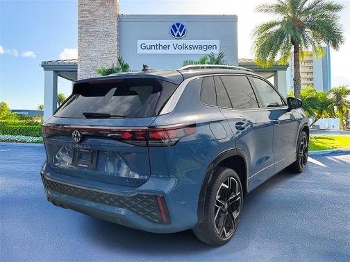 2026 Volkswagen Tiguan 2.0T SEL R-Line