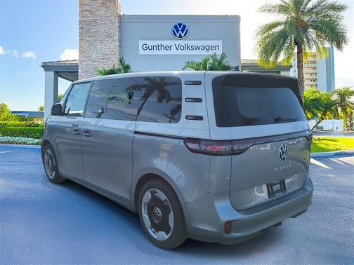 2025 Volkswagen ID. Buzz Pro S Plus