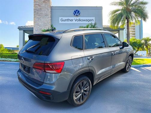 2022 Volkswagen Taos 1.5T S