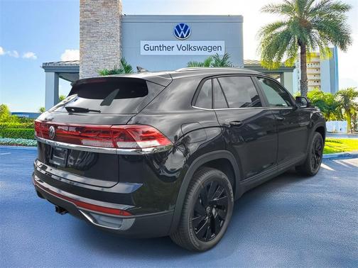 2026 Volkswagen Atlas Cross Sport 2.0T SE