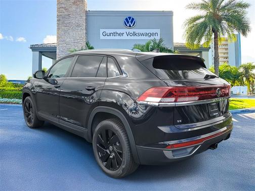 2026 Volkswagen Atlas Cross Sport 2.0T SE