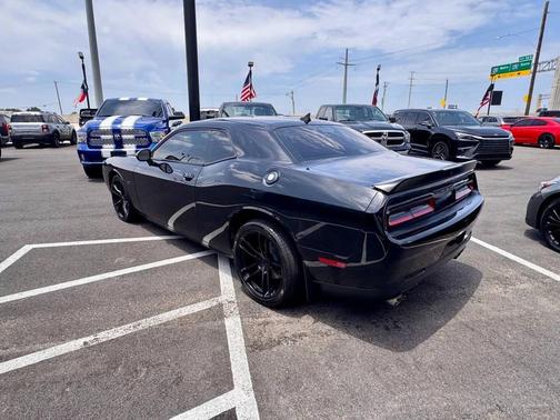 Pitch Black Clearcoat 2017 Dodge Challenger R/T