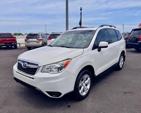 Crystal White Pearl 2016 Subaru Forester 2.5i Premium