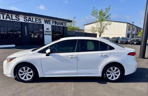 Super White 2021 Toyota Corolla LE