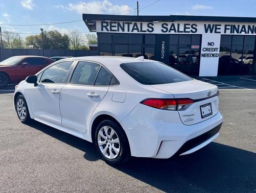 Super White 2021 Toyota Corolla LE