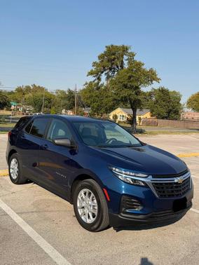 Blue Glow Metallic 2023 Chevrolet Equinox LS