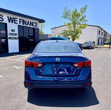 Deep Blue Pearl 2020 Nissan Altima S FWD