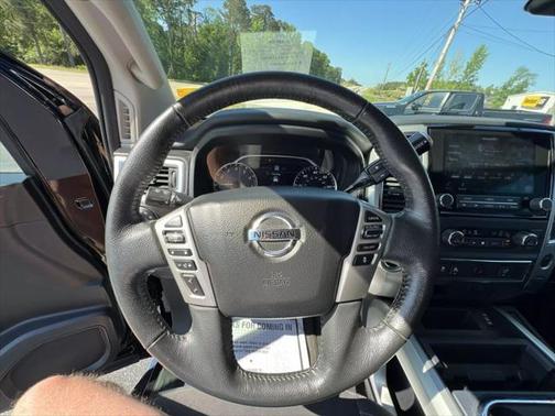 2020 Nissan Titan SV