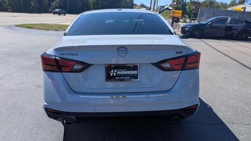 2023 Nissan Altima SR FWD