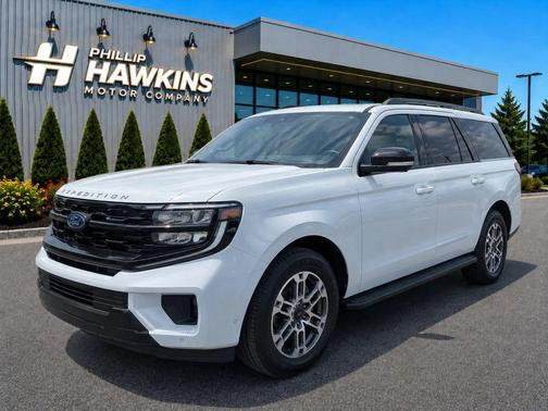 Space Silver Metallic 2025 Ford Expedition Max Active 4x2