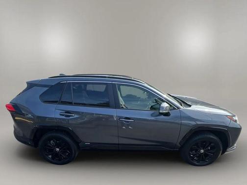 2023 Toyota RAV4 Hybrid SE
