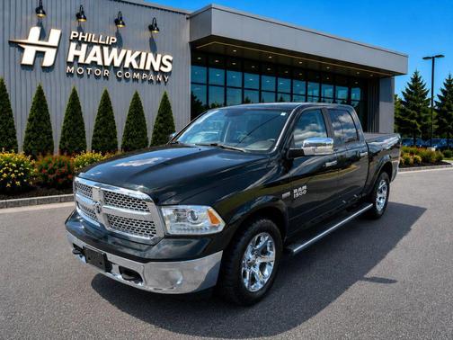 Black Forest Green Pearlcoat 2015 RAM 1500 Laramie