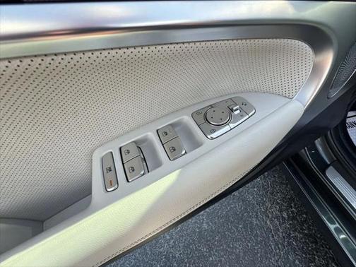 2025 Genesis G70 2.5T RWD