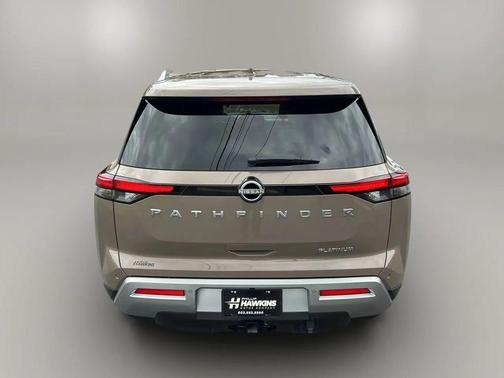 2024 Nissan Pathfinder Platinum FWD