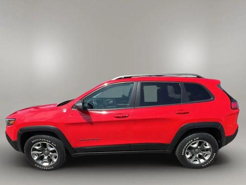 Firecracker Red Clearcoat 2019 Jeep Cherokee Trailhawk