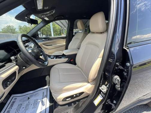 2023 Jeep Grand Cherokee Limited X