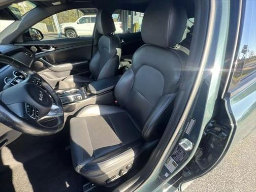 2022 Kia Stinger GT-Line