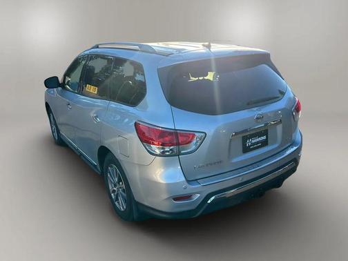 2015 Nissan Pathfinder SL