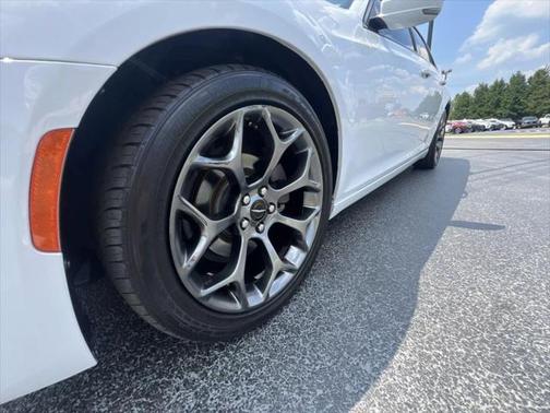 2017 Chrysler 300 S