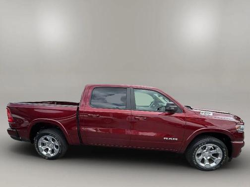 Delmonico Red Pearlcoat 2025 RAM 1500 Big Horn/Lone Star