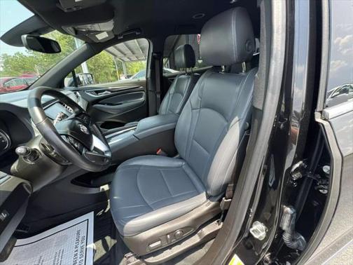 2023 Buick Enclave Essence FWD