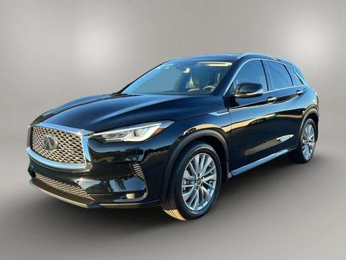 2023 INFINITI QX50 LUXE