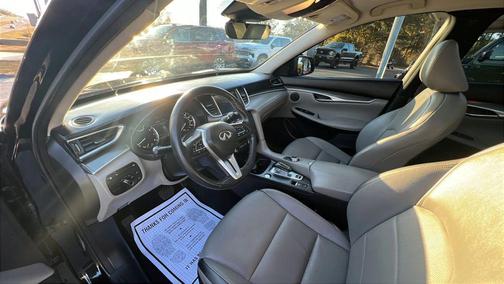 2023 INFINITI QX50 LUXE