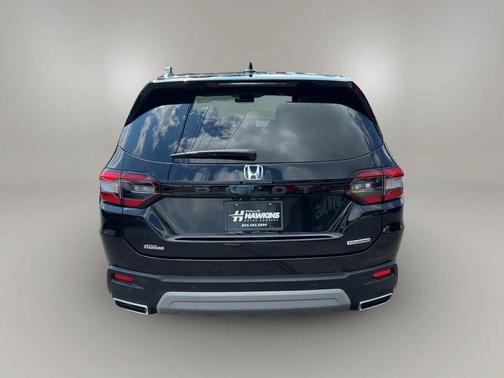 2023 Honda Pilot Touring 8-Passenger