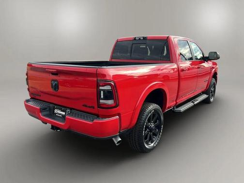 2022 RAM 2500 Laramie Crew Cab 4x4 6'4' Box