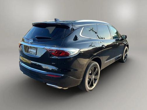 2023 Buick Enclave Essence FWD
