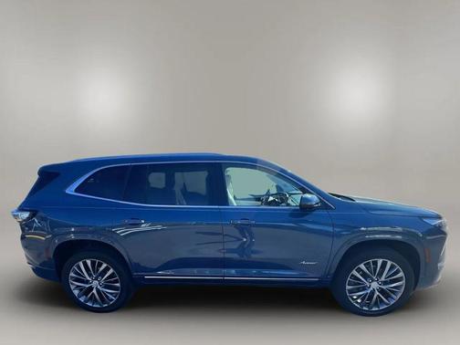 2025 Buick Enclave Avenir FWD
