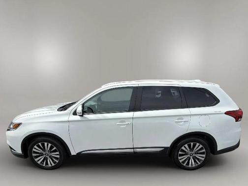 2020 Mitsubishi Outlander SP