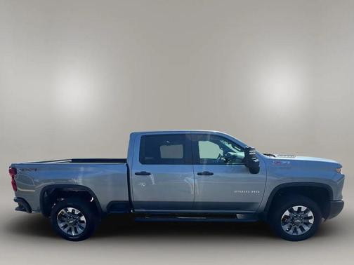 2024 Chevrolet Silverado 2500 Custom
